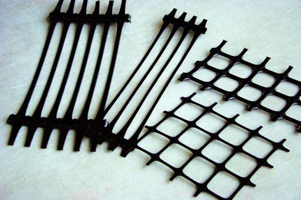 塑料土工格栅铺路时需要包边吗  第1张