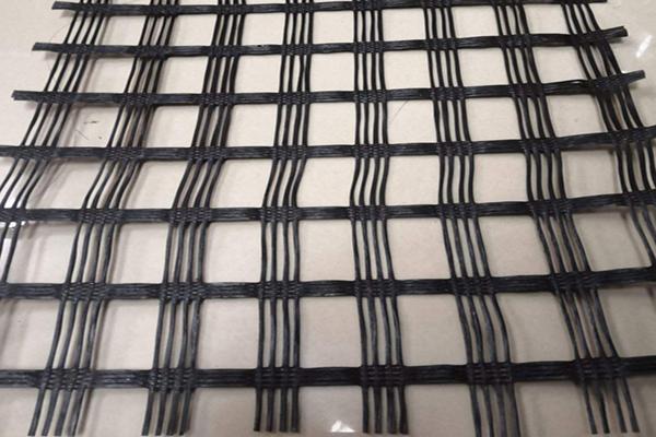 玻纤土工格栅与土工格栅之间具有替代性吗？  第2张